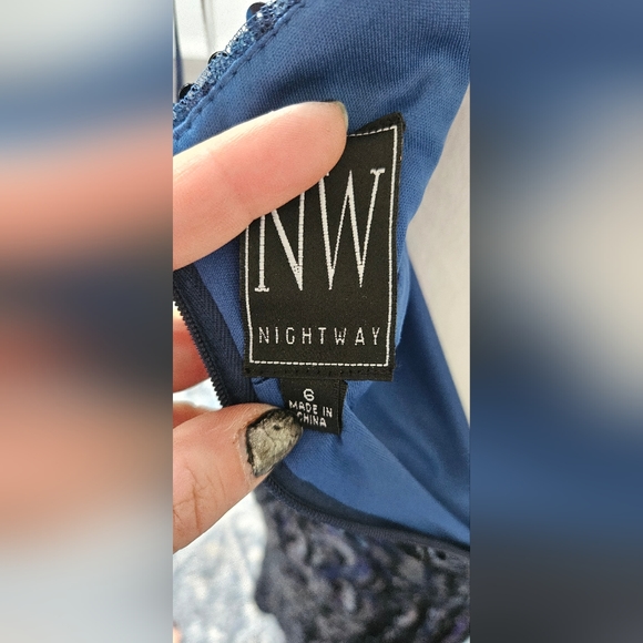 Long maxi Dress - Picture 3 of 7